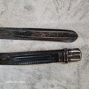 VOGEL OF TEXAS BLACK STEERHIDE LEATHER EMBOSSED FRONTIER BELT Sz 38, 1.75" wide